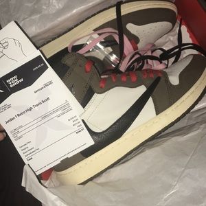 Jordan 1 Travis Scott